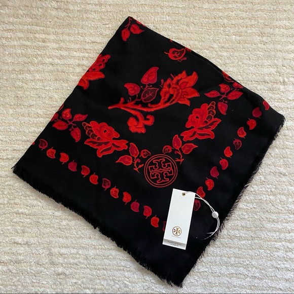 NWT Tory Burch Black Mountain Paisley oversized scarf - Picture 3 of 8